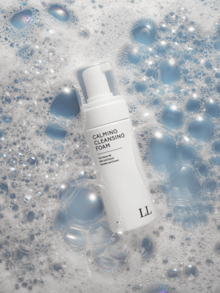 Мʼяка пінка для очищення обличчя | CALMING CLEANSING FOAM