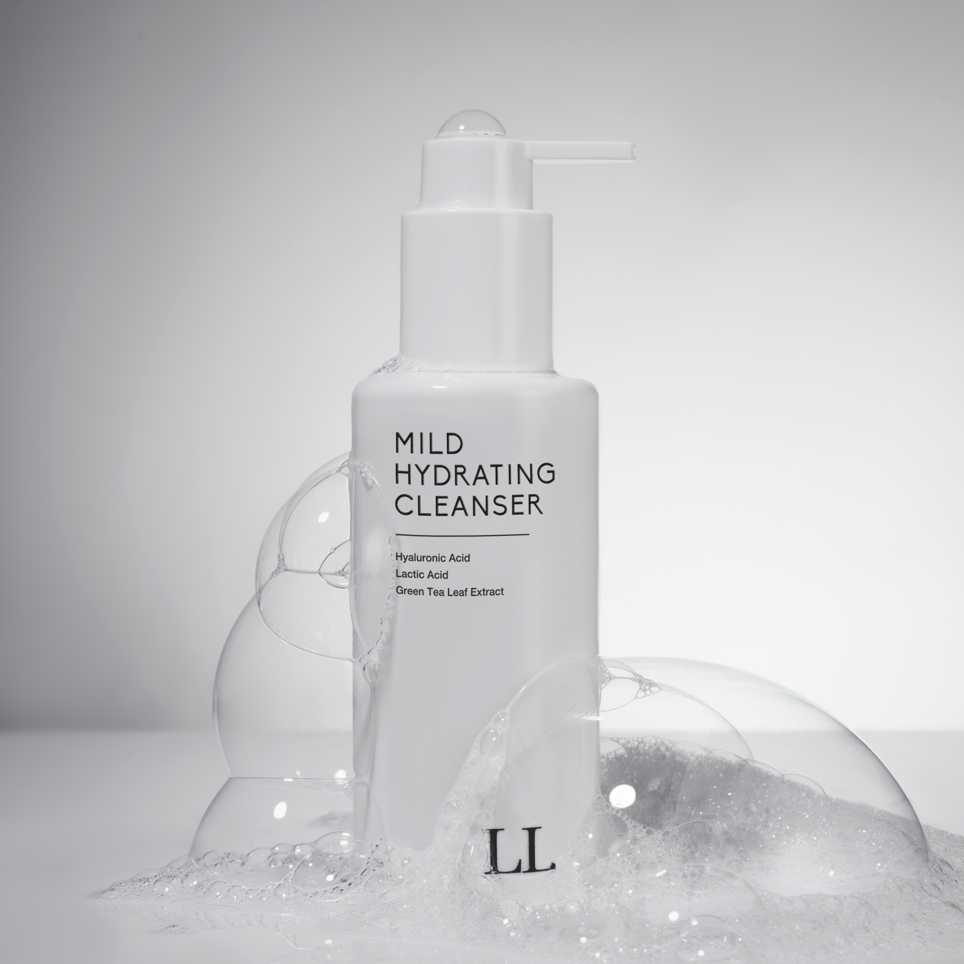 М'який очищуючий гель-бальзам для вмивання | MILD HYDRATING CLEANSER