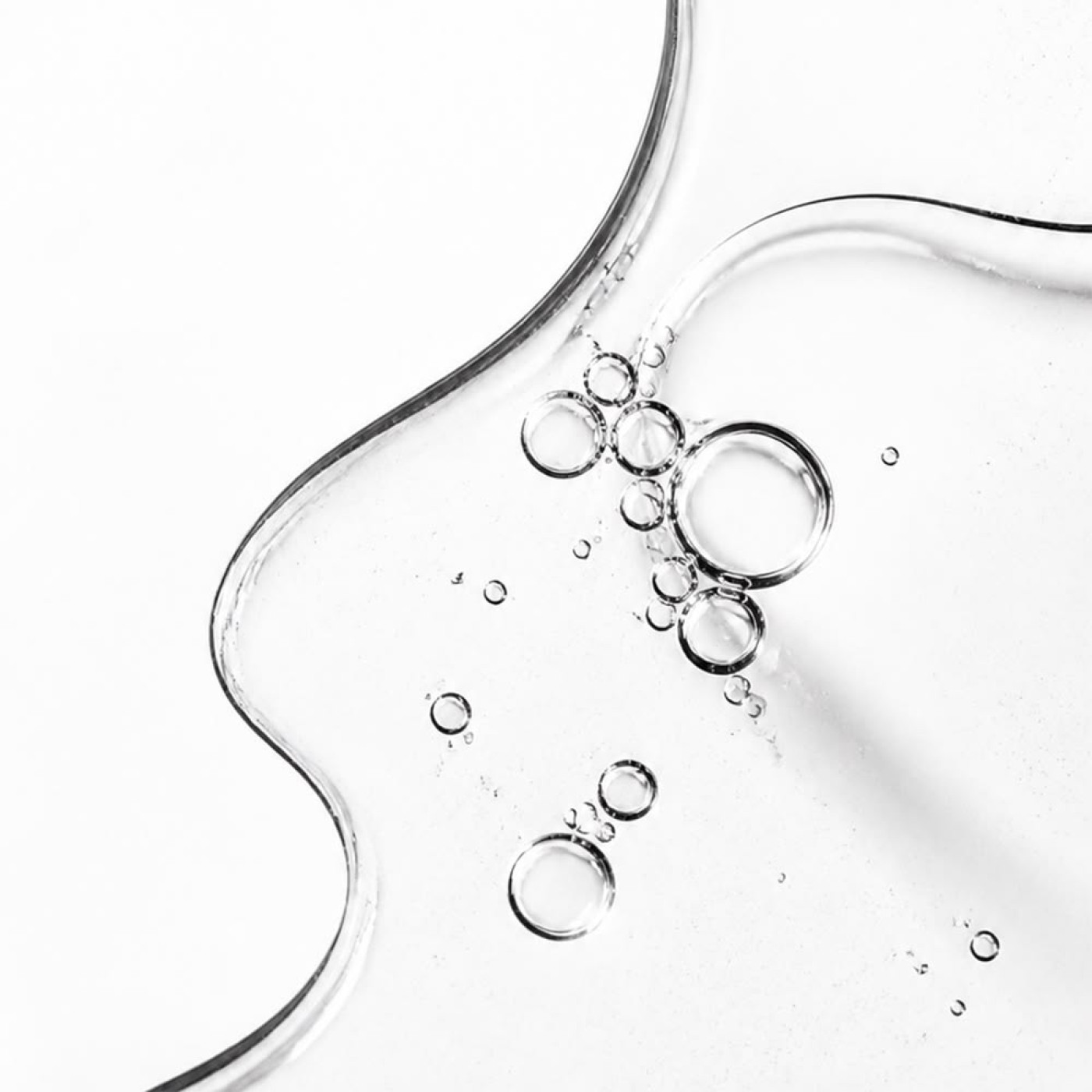 М'який очищуючий гель-бальзам для вмивання | MILD HYDRATING CLEANSER